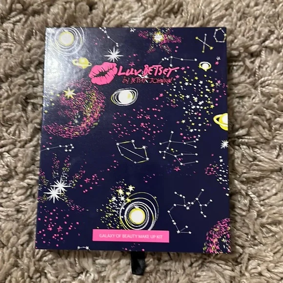 Betsey Johnson Makeup Betsys Johnson Galaxy Of Beauty Makeup